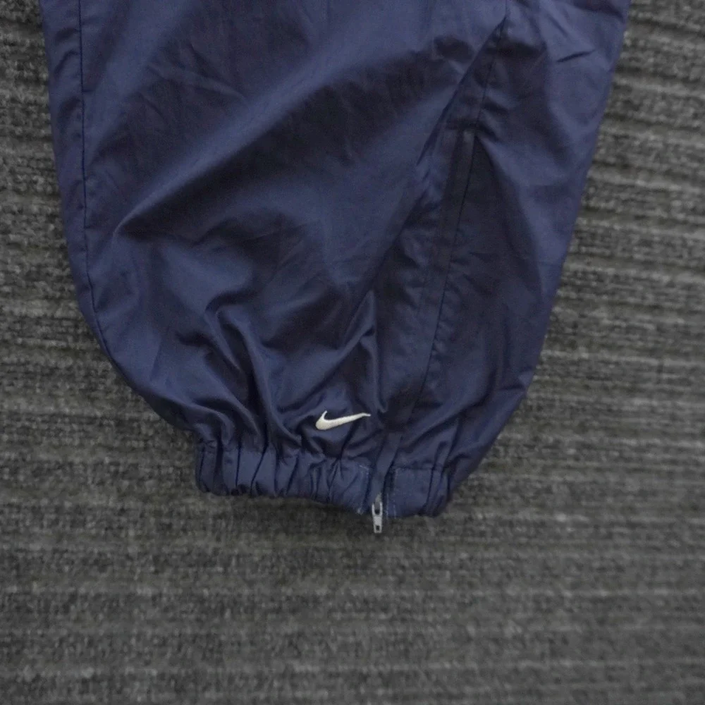 Nike windbreaker track